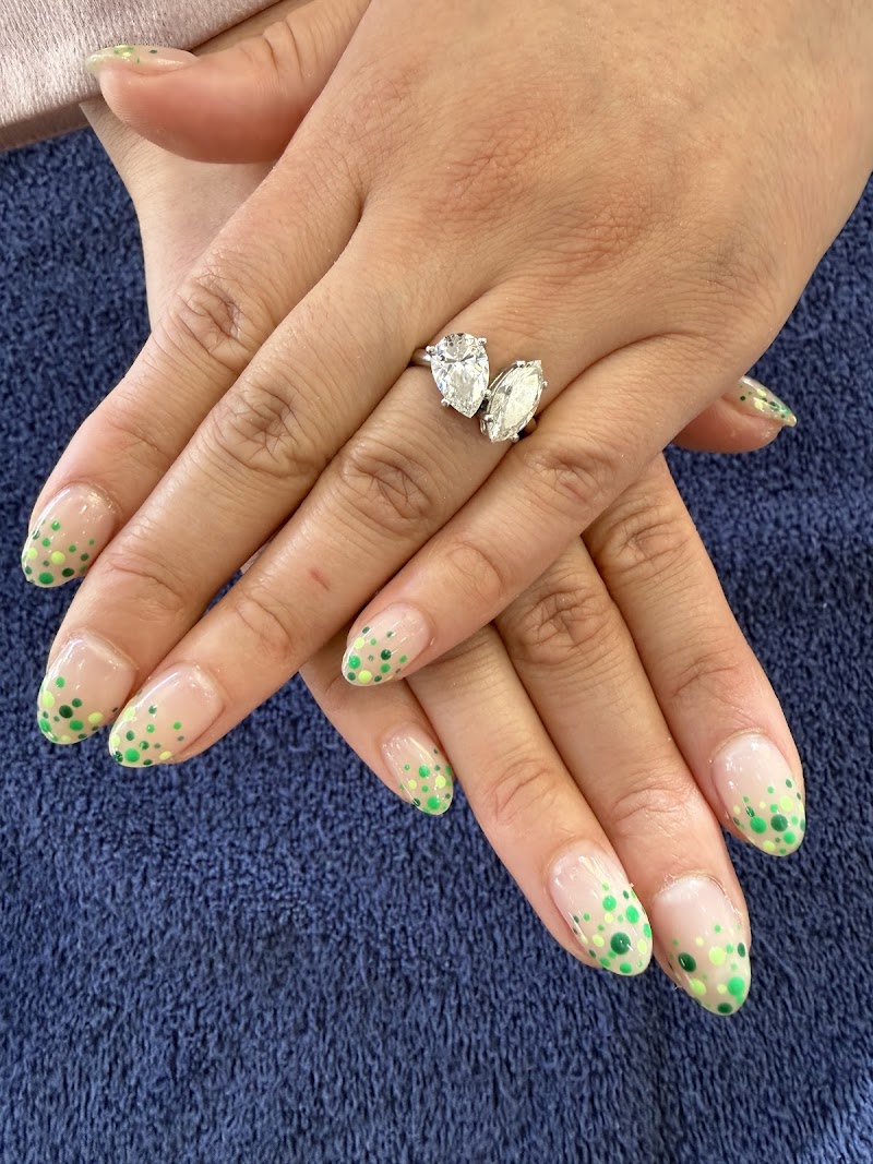 Easter Nails nail design by Happy Nails and Spa in Los Angeles