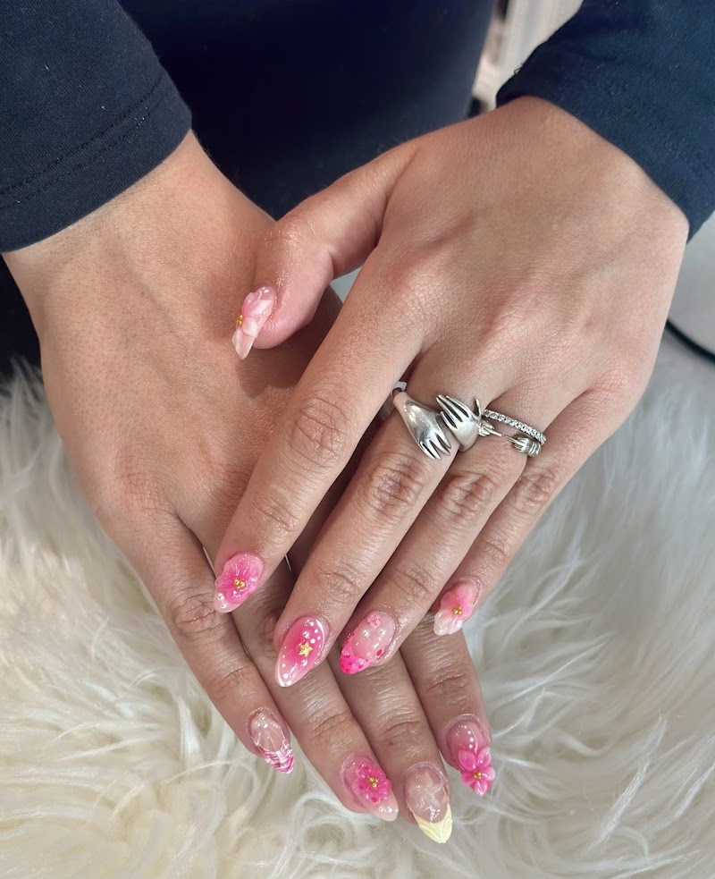 Floral Nails nail design by PURITY NAIL SALON in Los Angeles