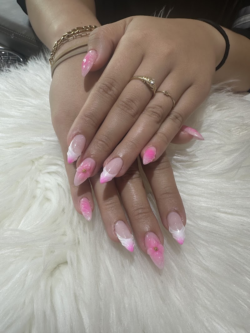 Floral Nails nail design by PURITY NAIL SALON in Los Angeles