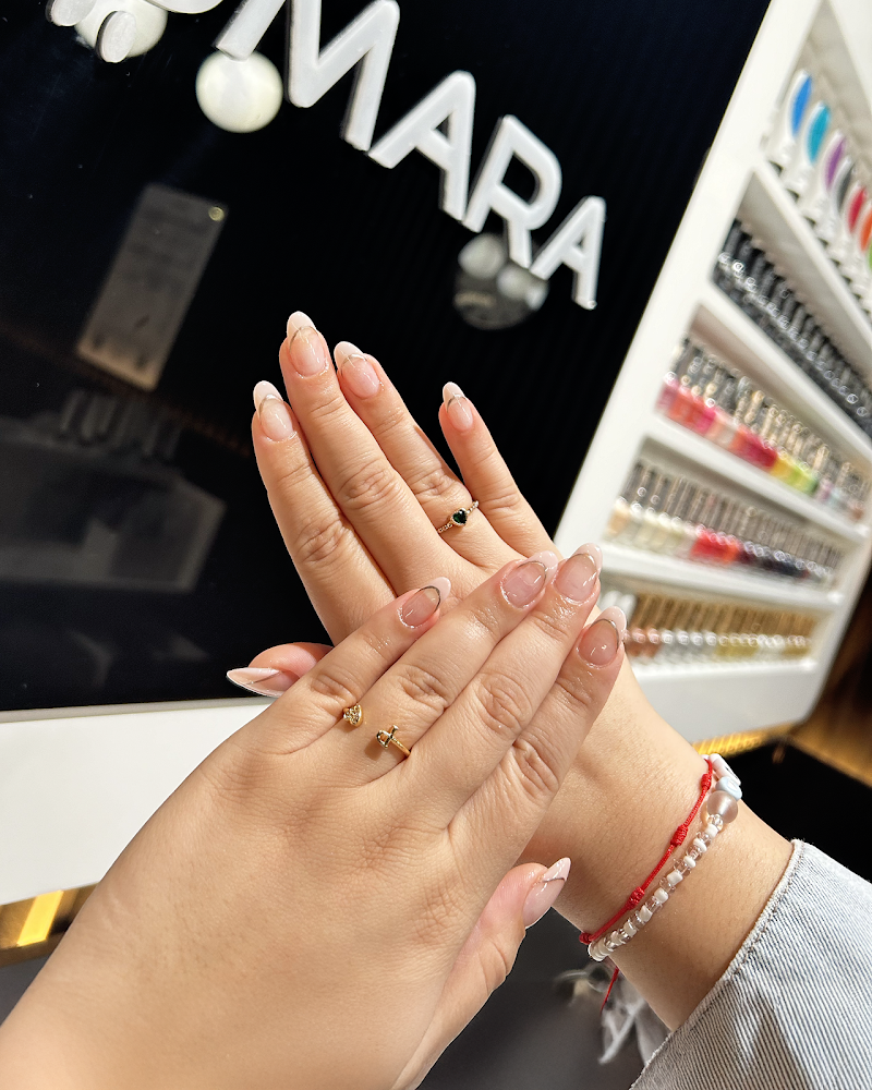 Valentine's Nails nail design by UMARA / Doral Atrium in Miami