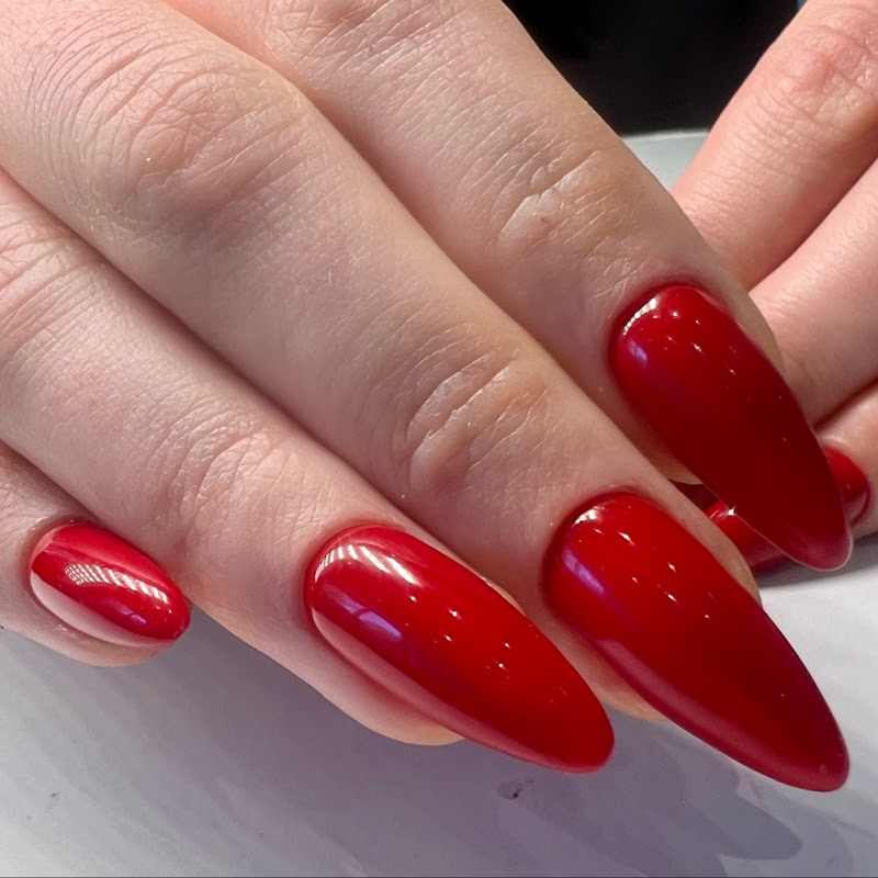Stiletto Nails nail design by Miami Nail Artist in Miami