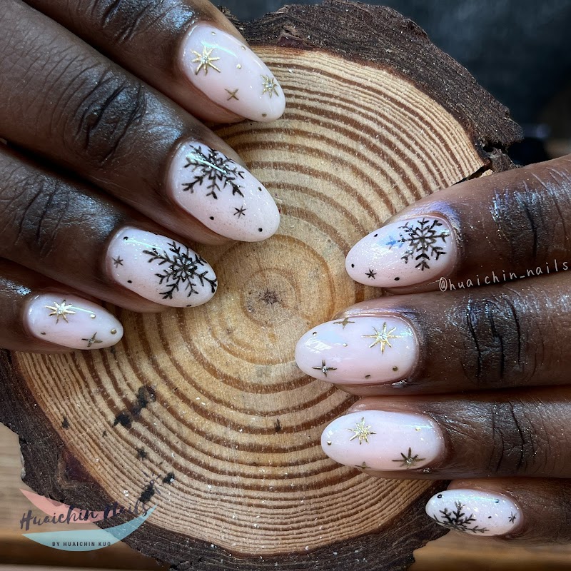 Winter Nails nail design by Huaichin Nails Studio in London