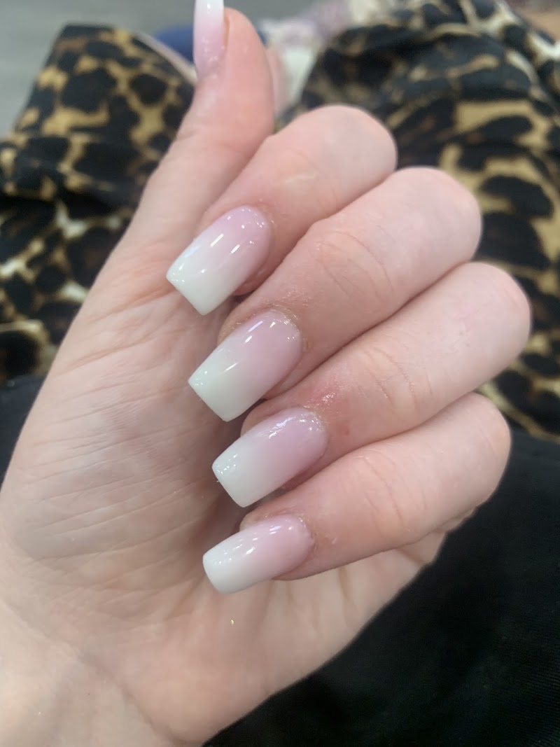 Chrome Nails nail design by Precious Nails Spa in New York