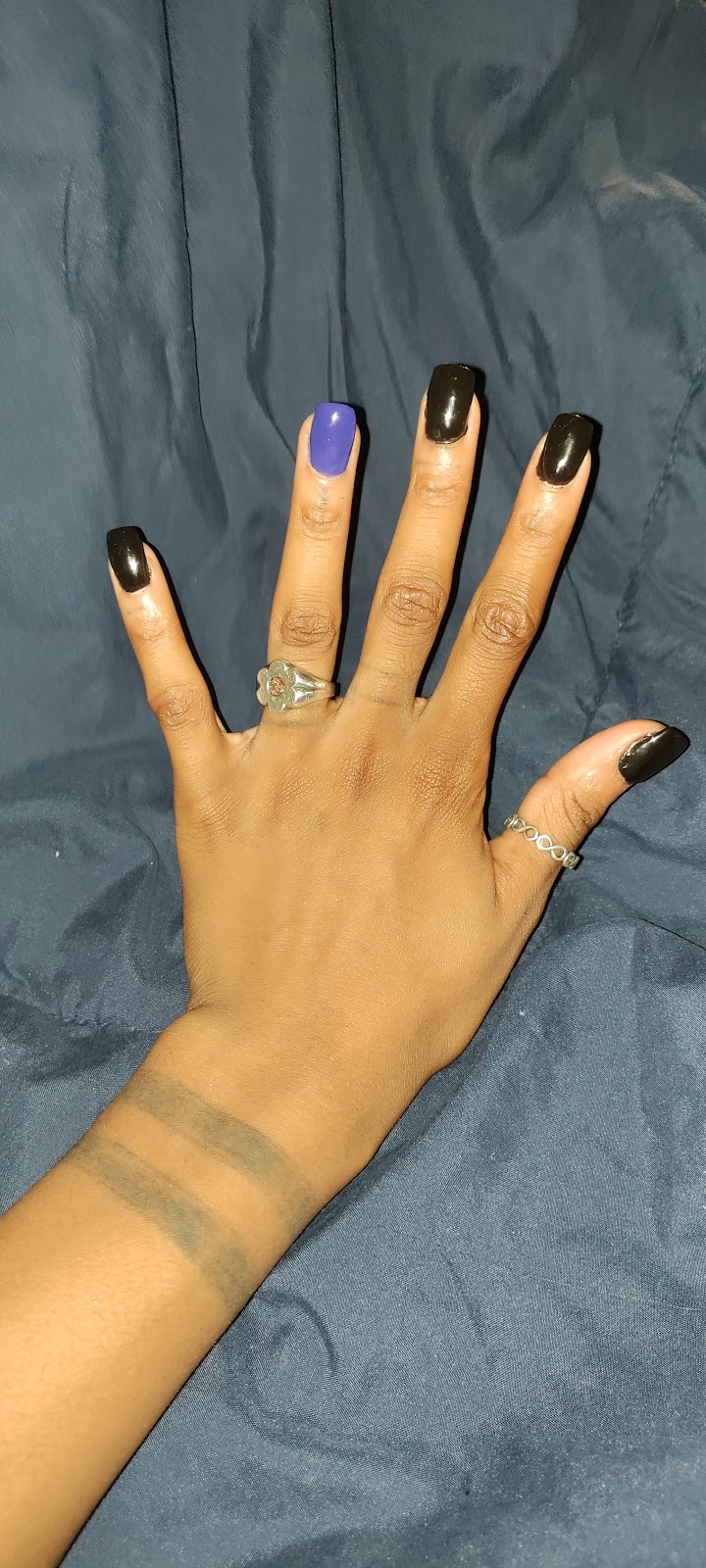 Coffin Shape at D & D Nails in New York