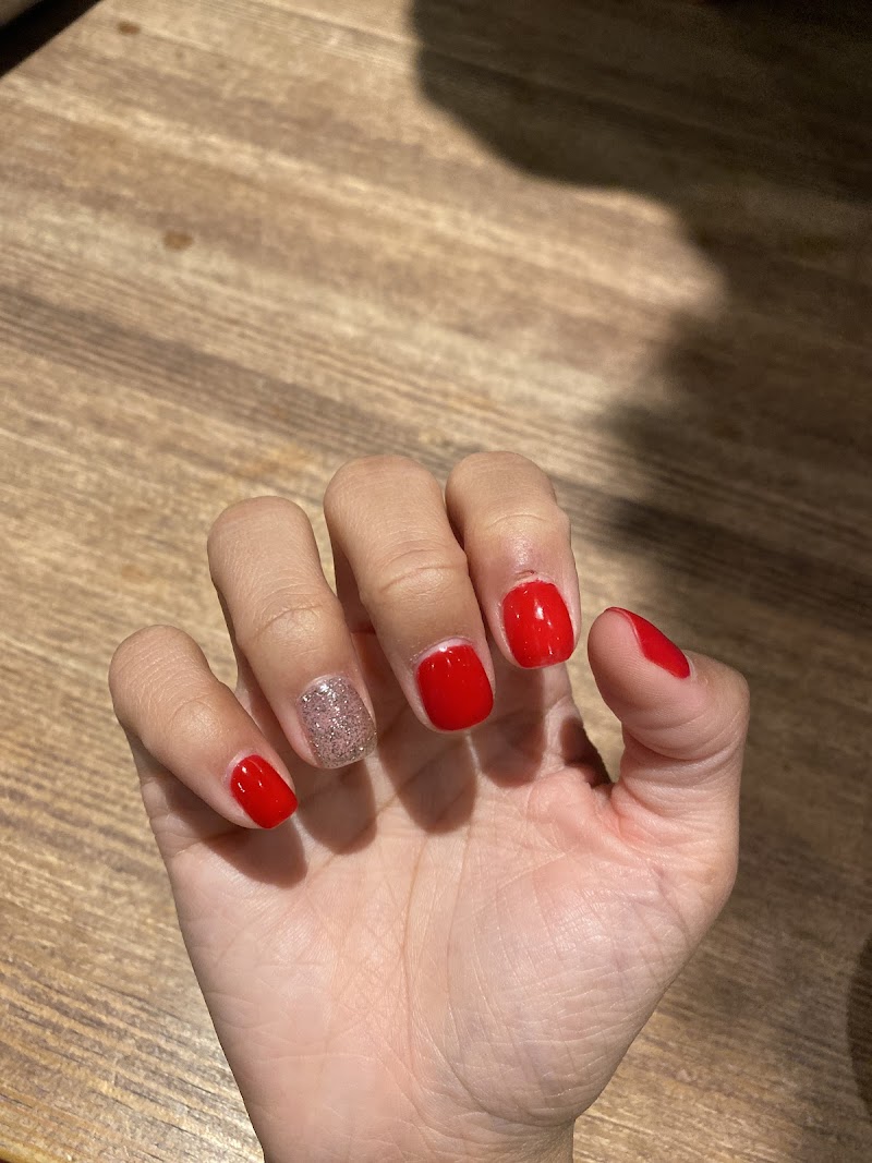 Valentine's Nails nail design by LV Oasis Nail Spa Alameda in Los Angeles