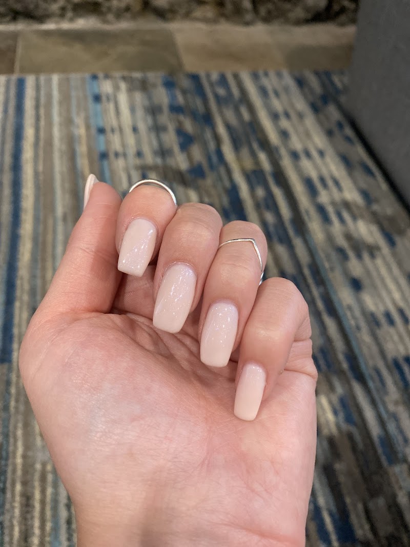 Valentine's Nails nail design by LV Oasis Nail Spa Alameda in Los Angeles