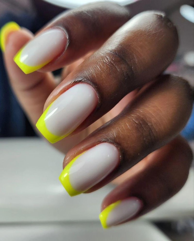 Winter Nails nail design by JW Nail Studio in New York