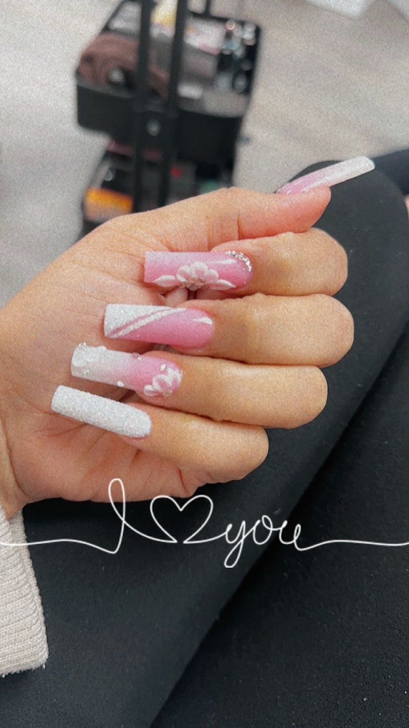 Nail Art at L'amour Nail and SPA in New York