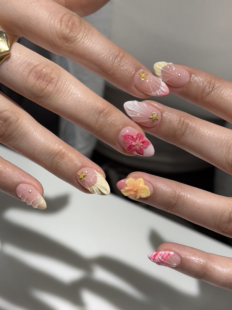 Boho Nails nail design by E Nails Studio in New York