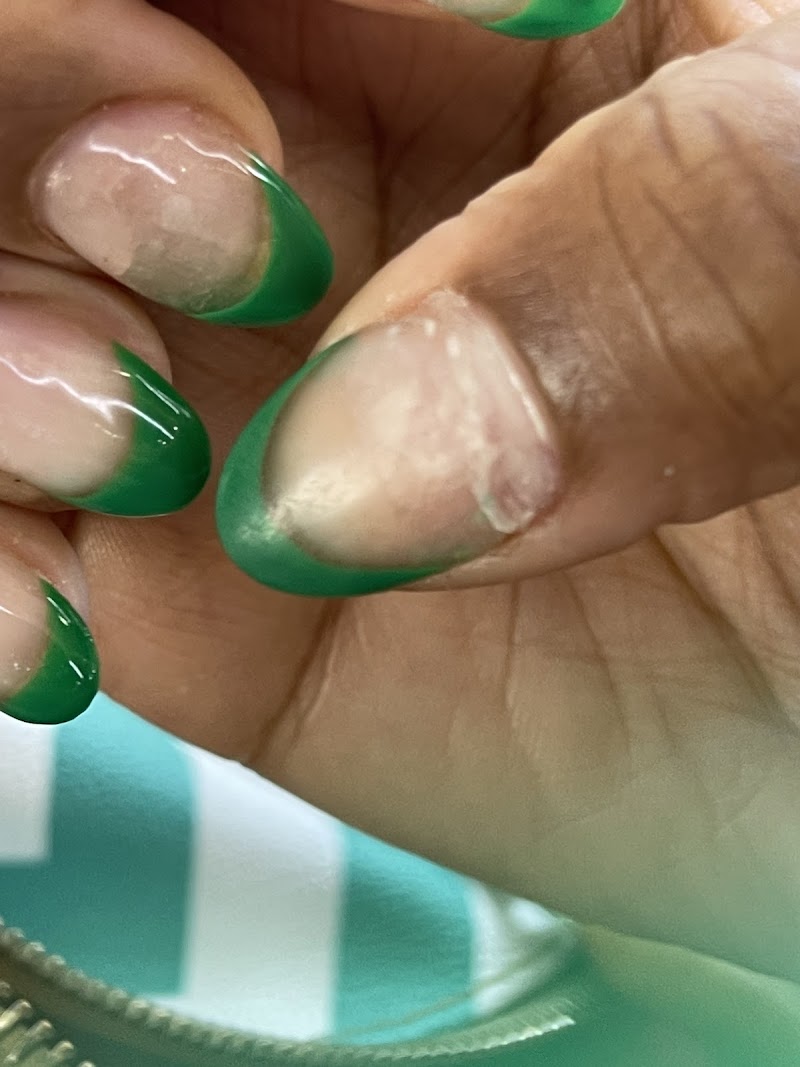 Coastal Nails nail design by SereniTee Spa Bus in New York