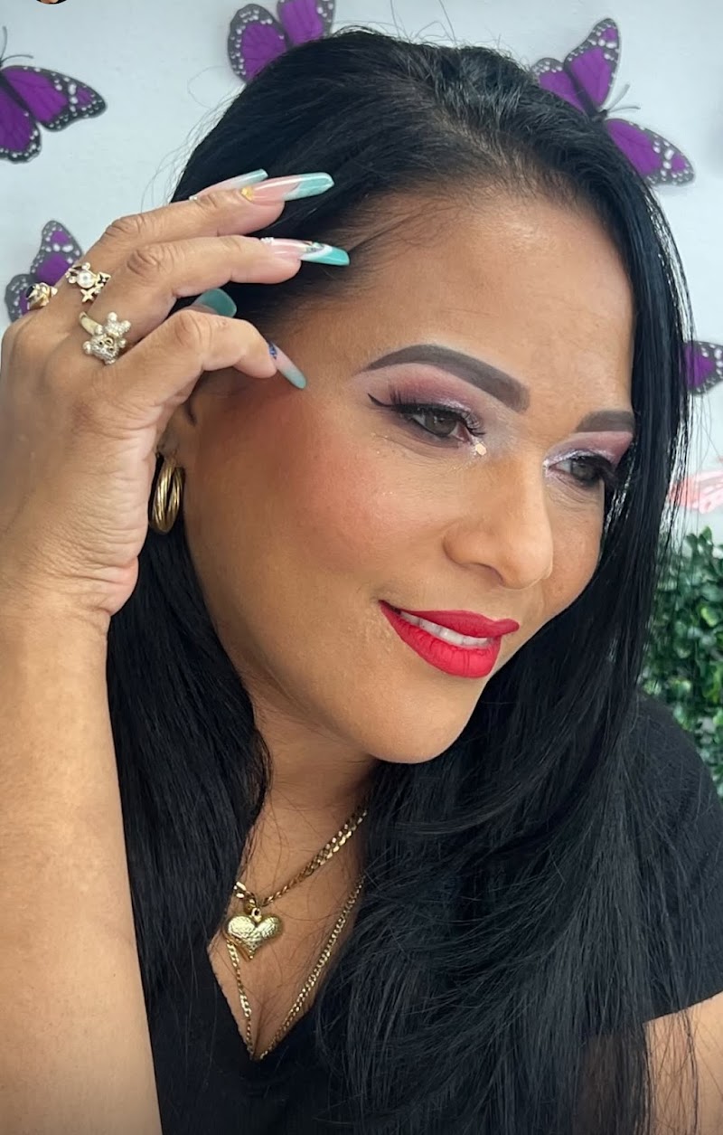 Almond Nails nail design by La Mora Beauty Salom Llc in Miami