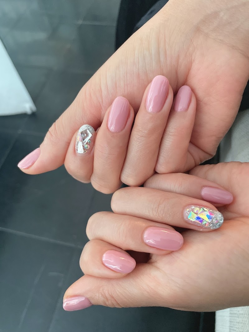 3D Nails nail design by Tina Nail in Los Angeles