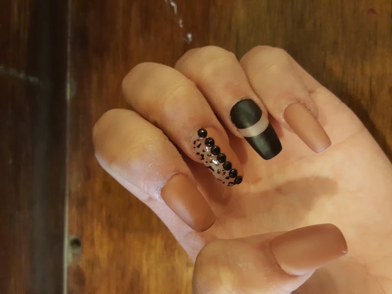 Halloween Nails nail design by Envy Nails Salon in New York