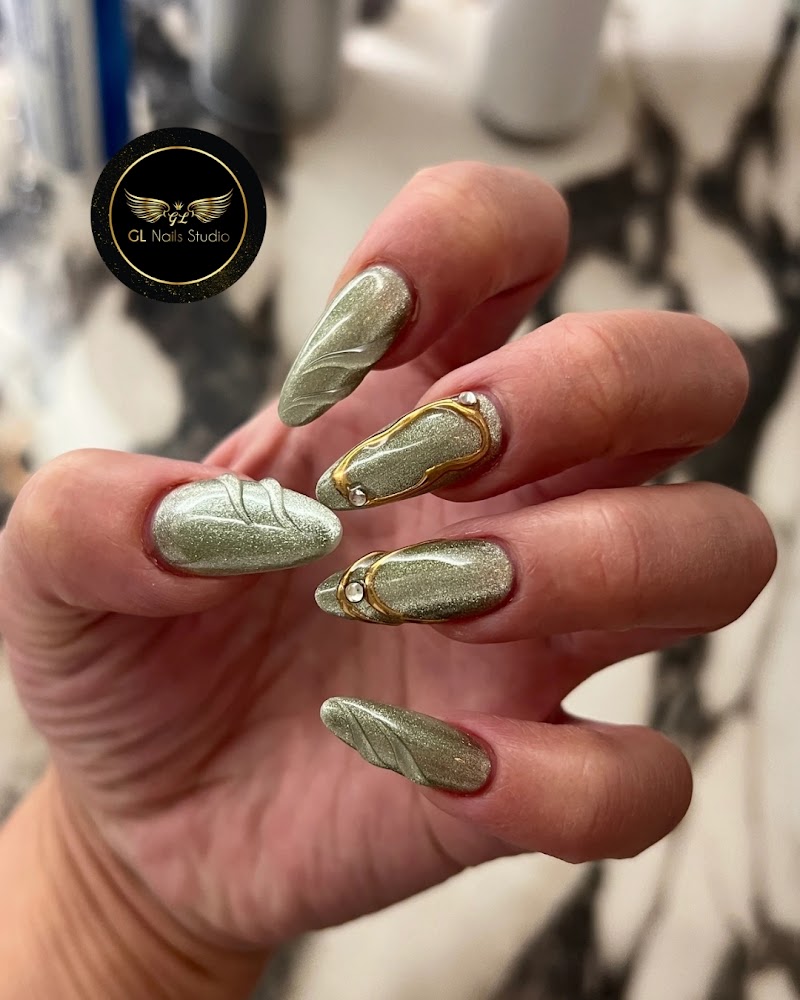 French Tip Nails nail design by GL Nails Studio in Los Angeles