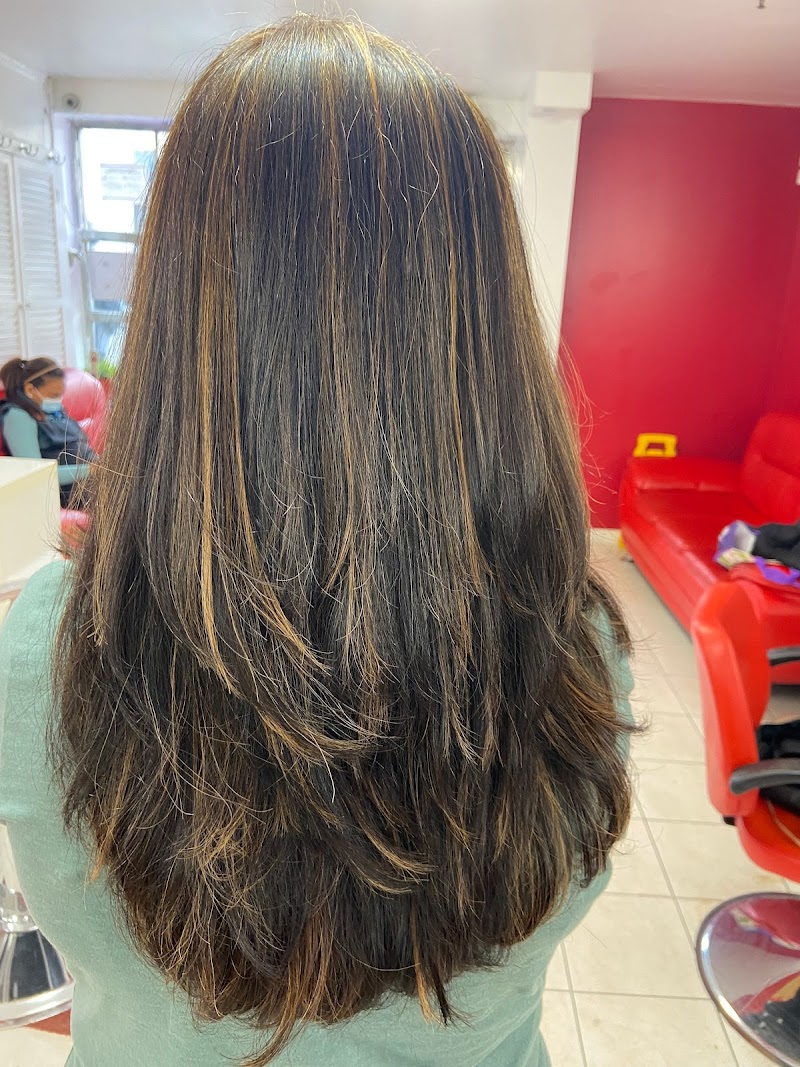 Boho Nails nail design by Queens Beauty Salon in New York