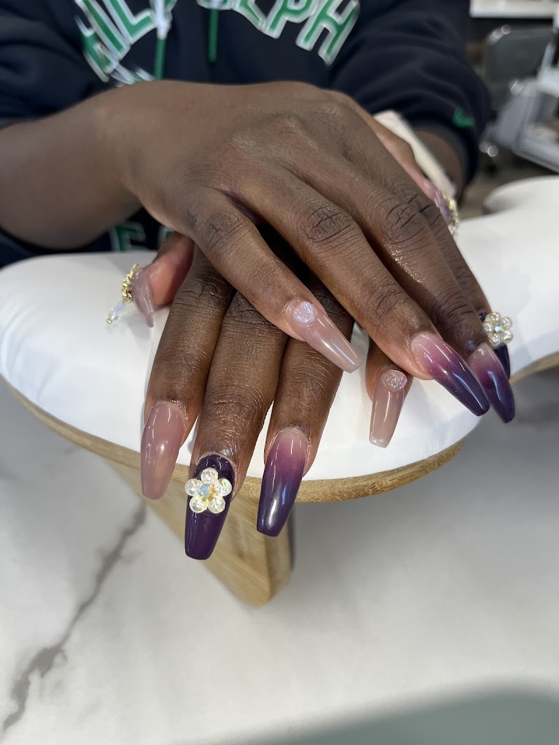 Nail Art at Tsou Beauty Lounge in New York