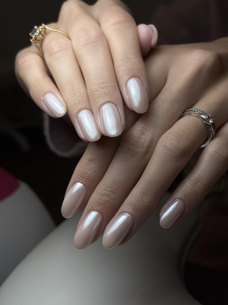 Wedding Nails nail design by Nessa Beauty Nails in Los Angeles