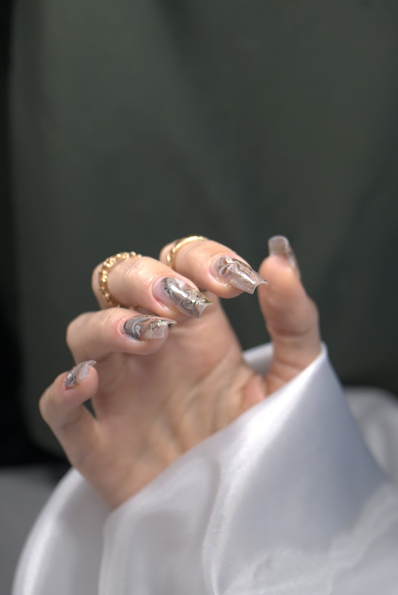 Marble Nails nail design by Just a girl Miami nails