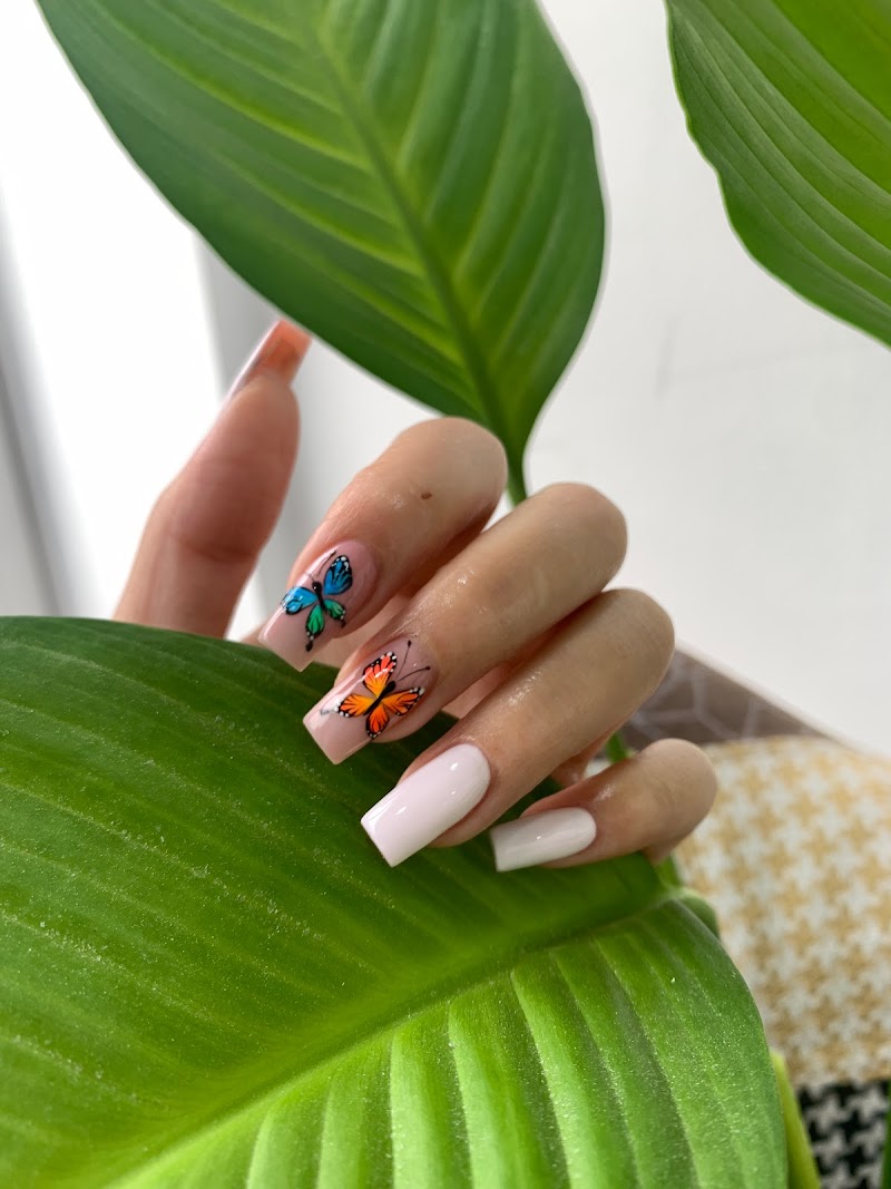 Boho Nails nail design by Avenue Nail Studio in London