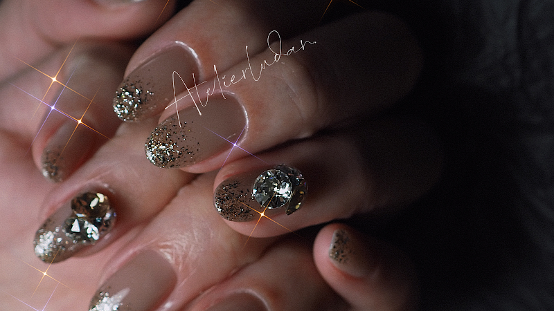 Glitter Nails nail design by Atelierludan in Los Angeles