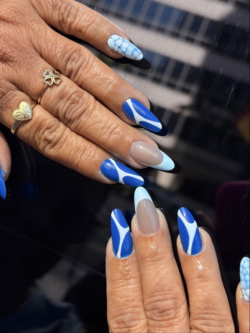 Geometric Nails nail design by Rosy Nail Studio