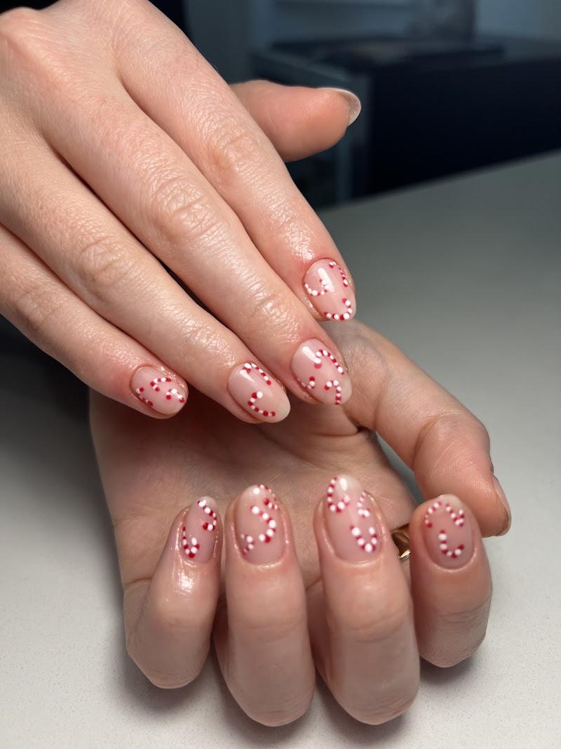 Geometric Nails nail design by Rosy Nail Studio