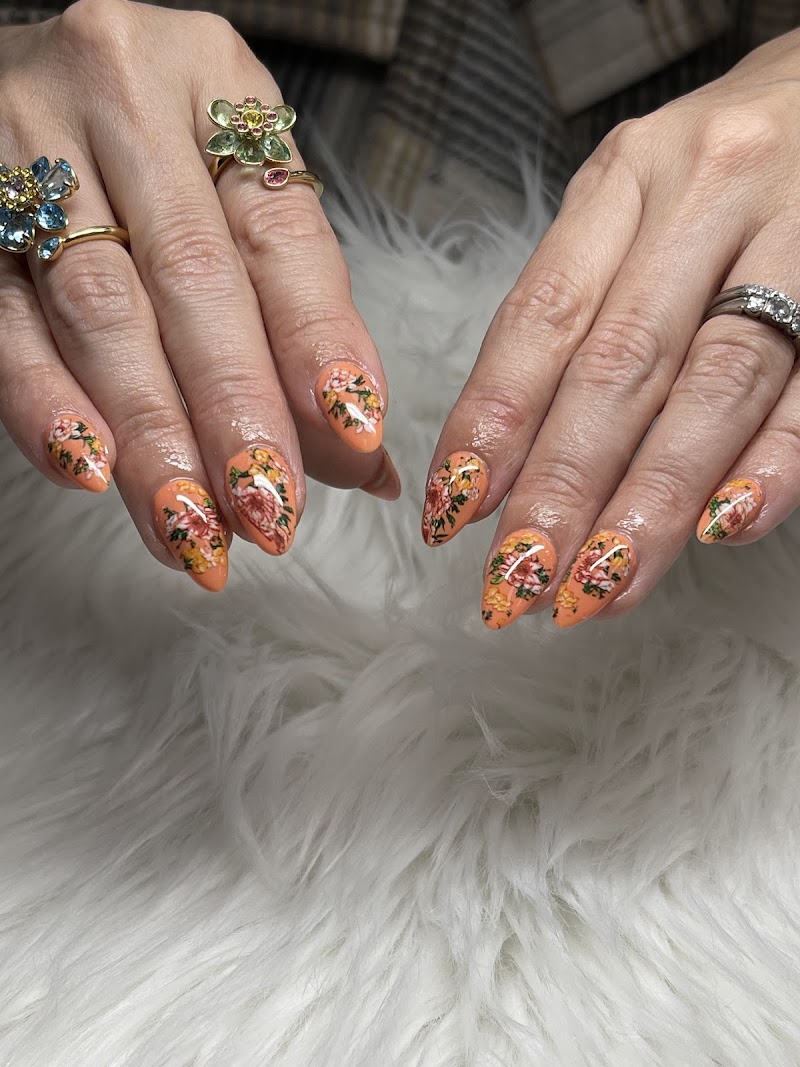 Glitter Nails nail design by Empire Nail Lounge - Sunset (20% OFF FOR NEW CUSTOMER) in Los Angeles