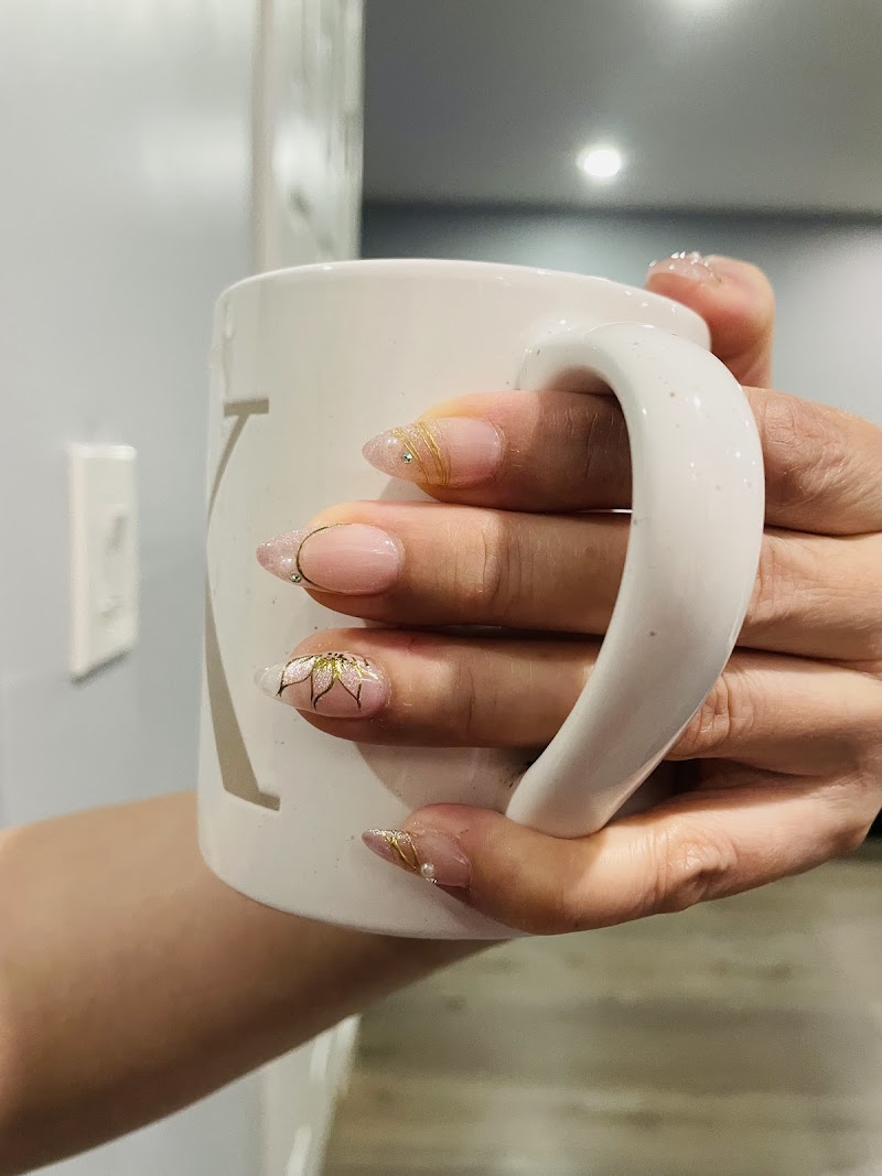 Nail Art at Vivi Nail Salon in New York