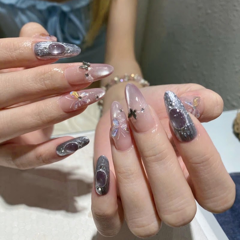 Valentine's Nails nail design by KISS LA Nail Boutique in Los Angeles