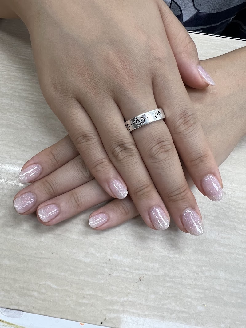 Geometric Nails nail design by Five Color Park Slope Nail Inc. in New York