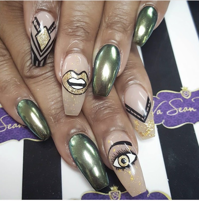 Geometric Nails nail design by Five Color Park Slope Nail Inc. in New York