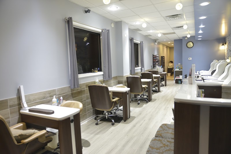 Nail Salon at Nail.com in Chicago