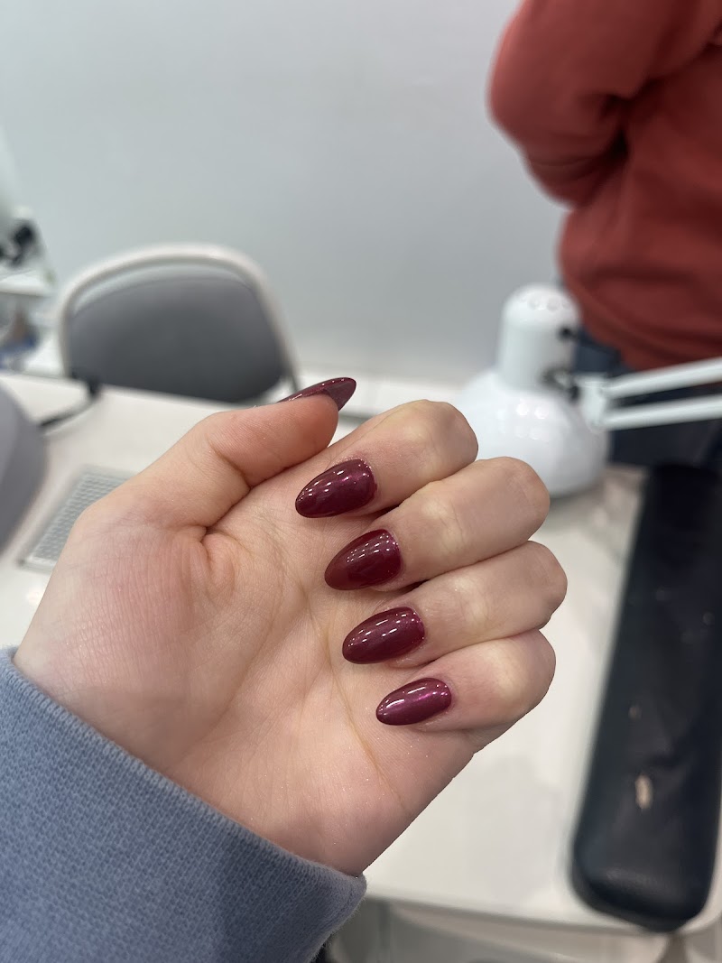 Almond Shape at The Nail Box in London