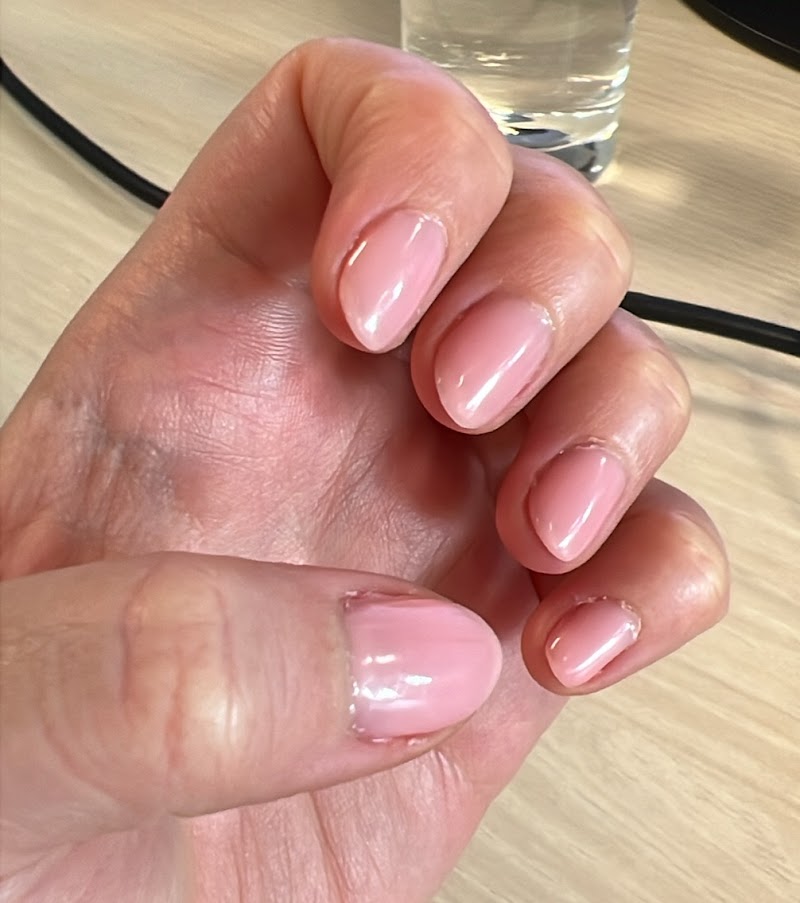 Nail Salon at Beautyfini | Canary Wharf in London