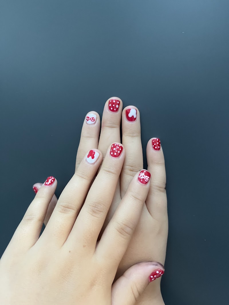 Ombre Nails nail design by Beauty Box Nail Bar Soho in London