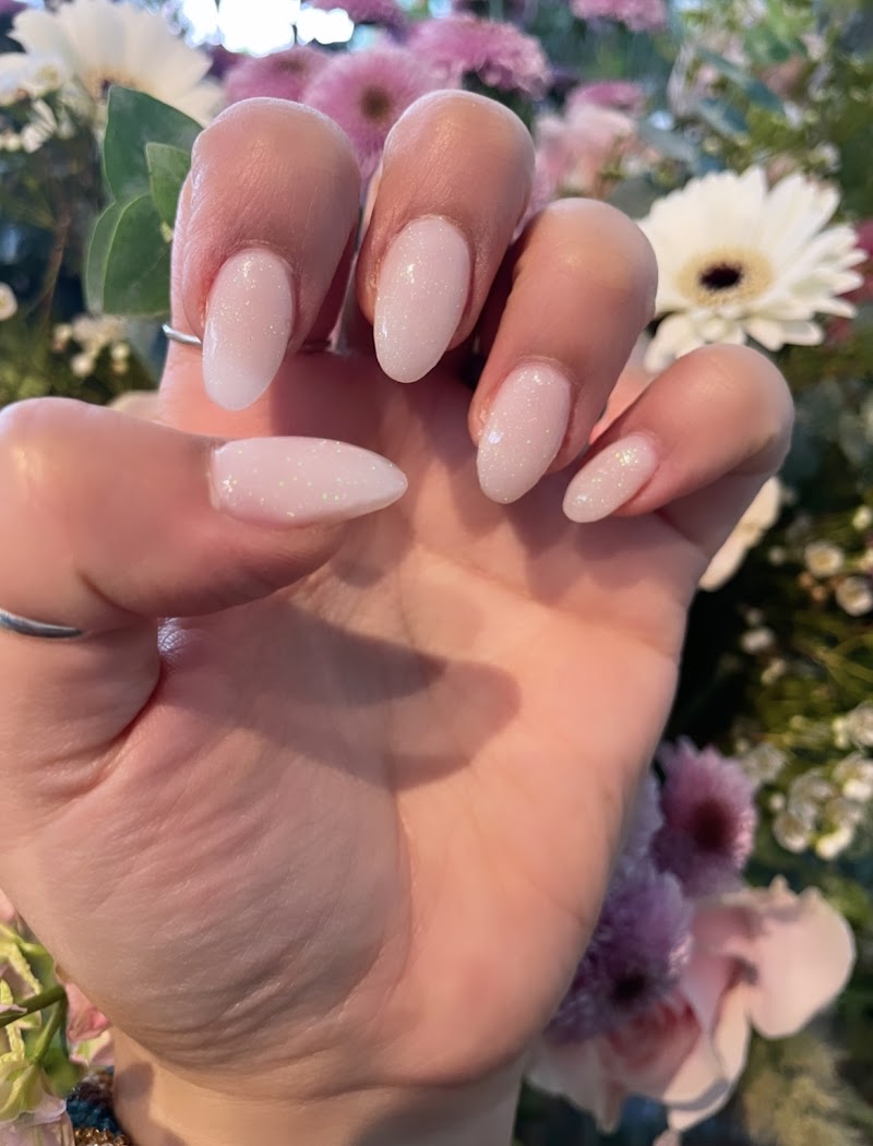 Summer Nails nail design by Cherie Lash & Nail Salon in Los Angeles
