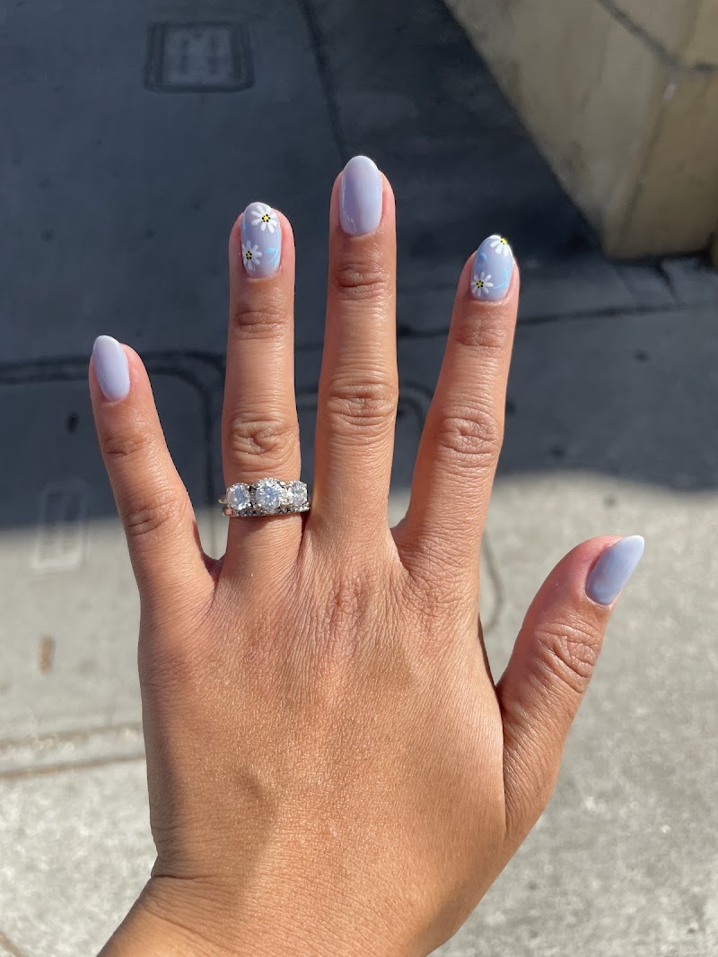 Summer Nails nail design by Cherie Lash & Nail Salon in Los Angeles