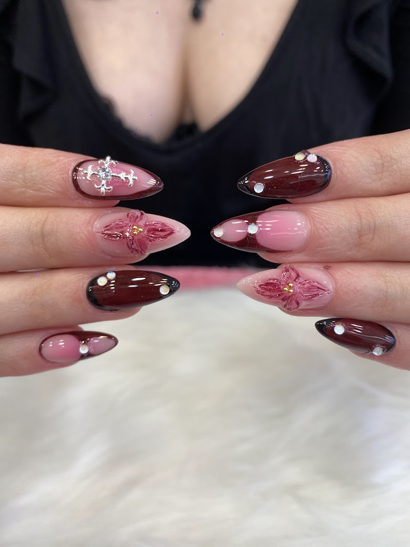 Fall Nails nail design by The Nail Bar - Mornington Crescent in London