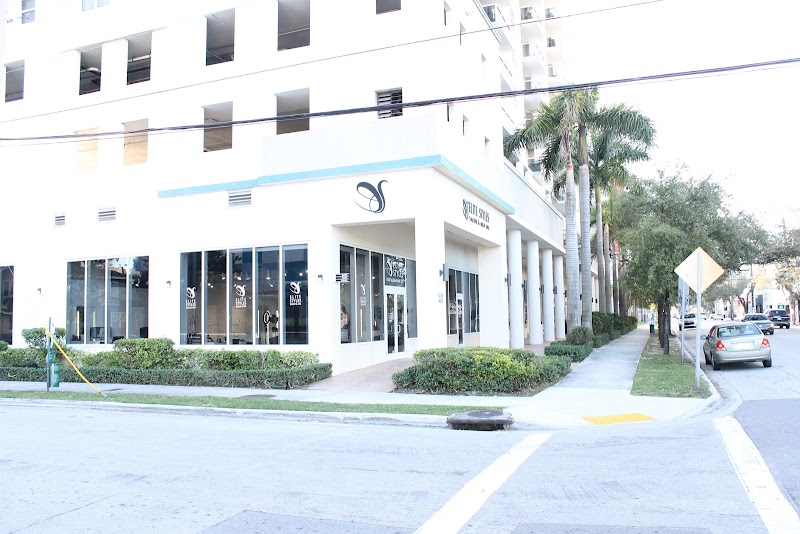 Nail Salon at Elite Styles in Miami