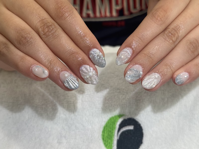 Fall Nails nail design by Fashion Nail Art in New York