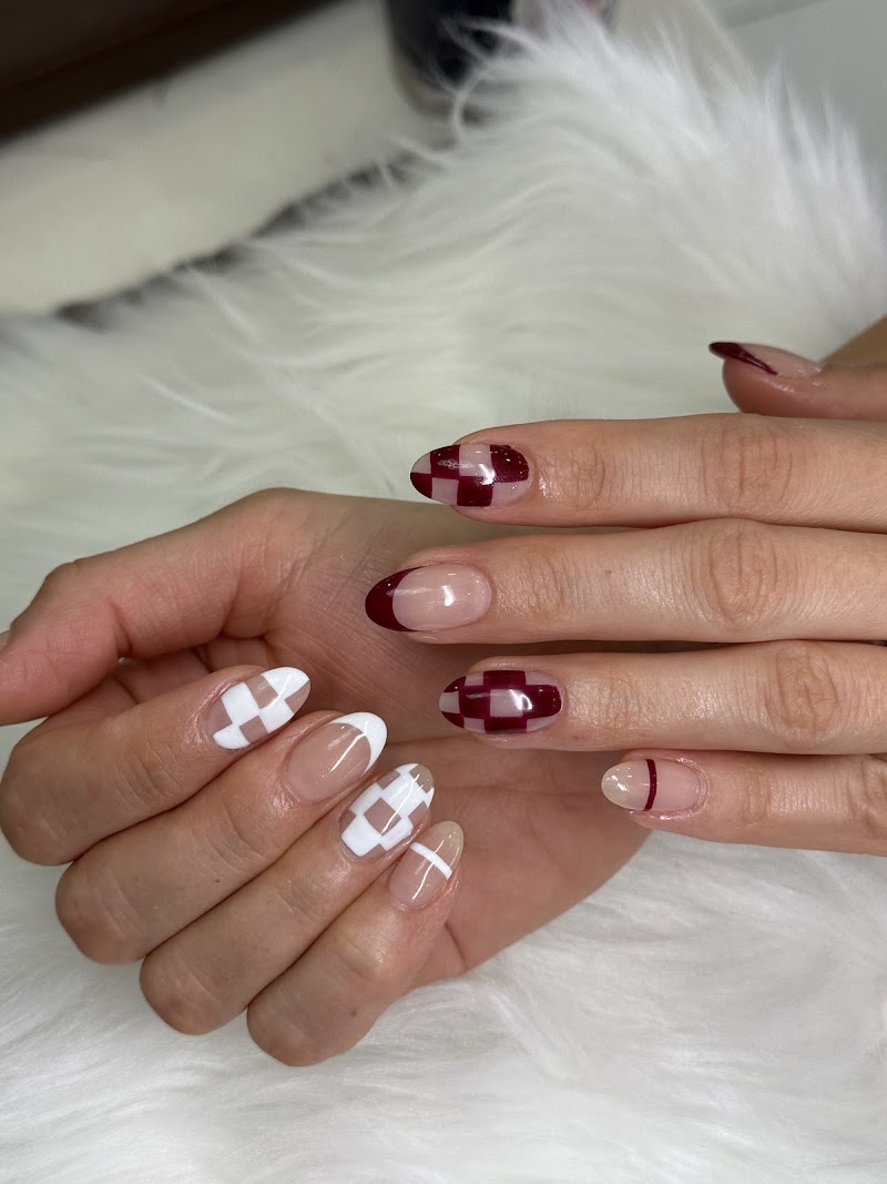 Gel-X nail design by Daisies Nails Studio in Los Angeles