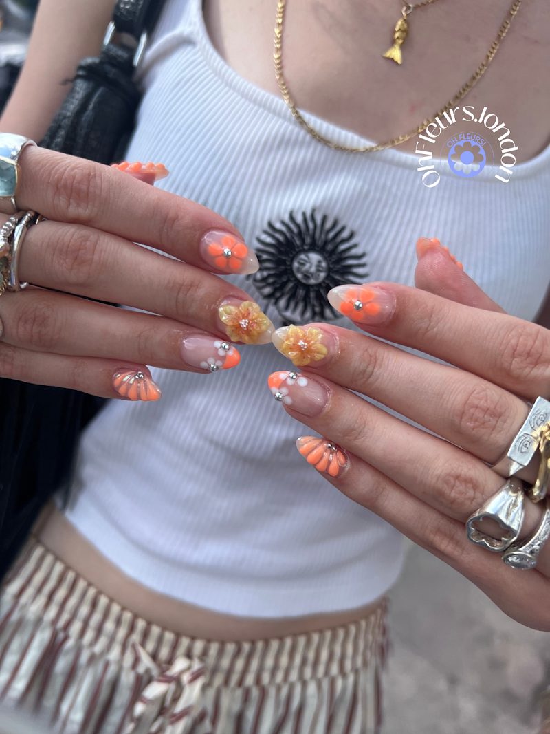 Spring Nails nail design by Oh Fleurs! in London