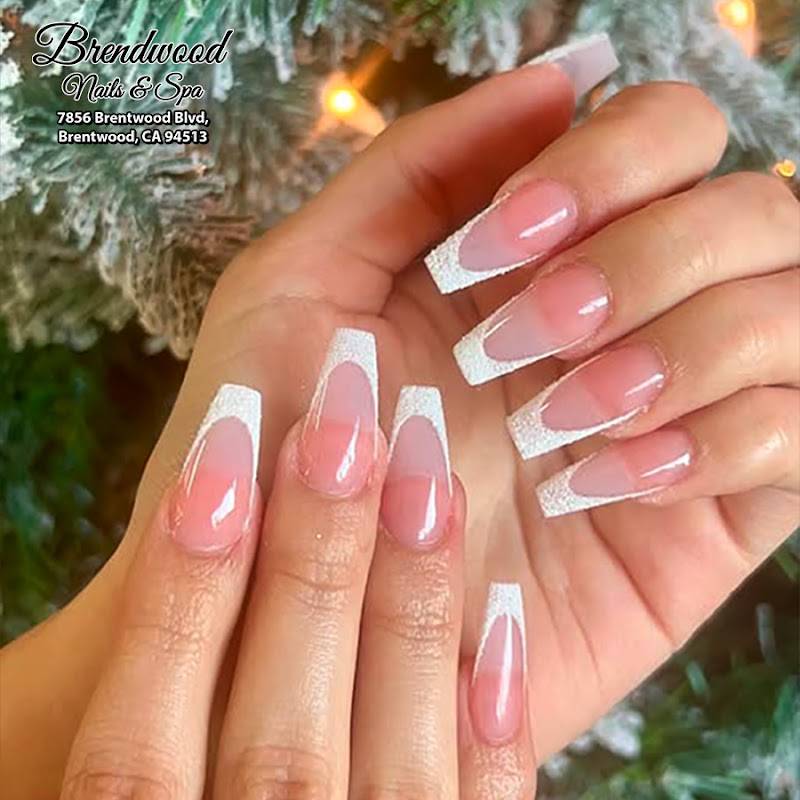 Coffin Nails nail design by Brentwood nail & Spa in Los Angeles