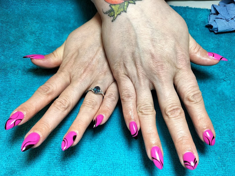 Boho Nails nail design by Lynacrylics in London