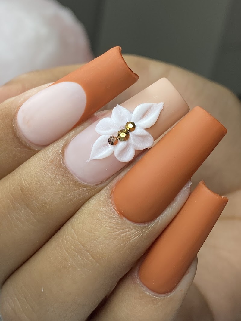 Matte Nails nail design by Altar Beauty Spa