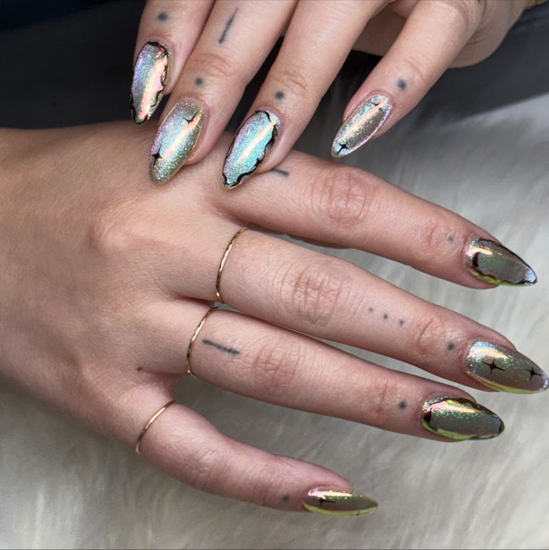 Chrome Nails nail design by Reverie Nails & Spa