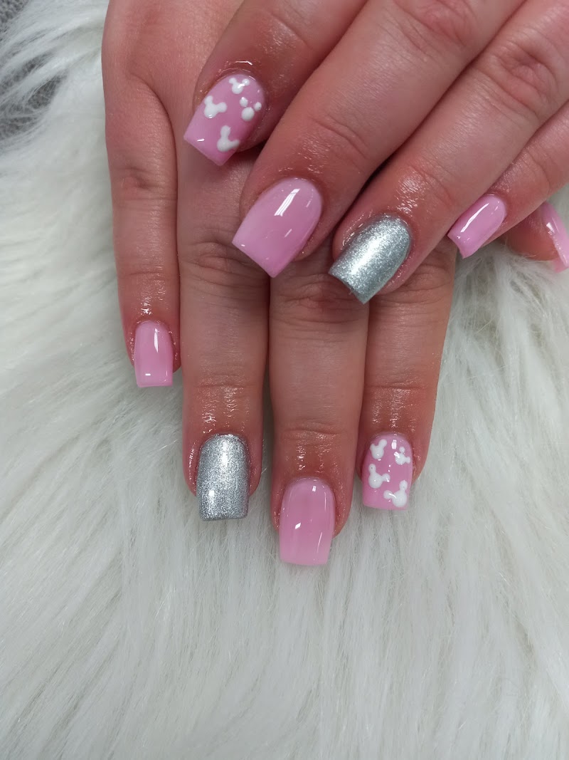 Stiletto Nails nail design by Sky Nails in Miami