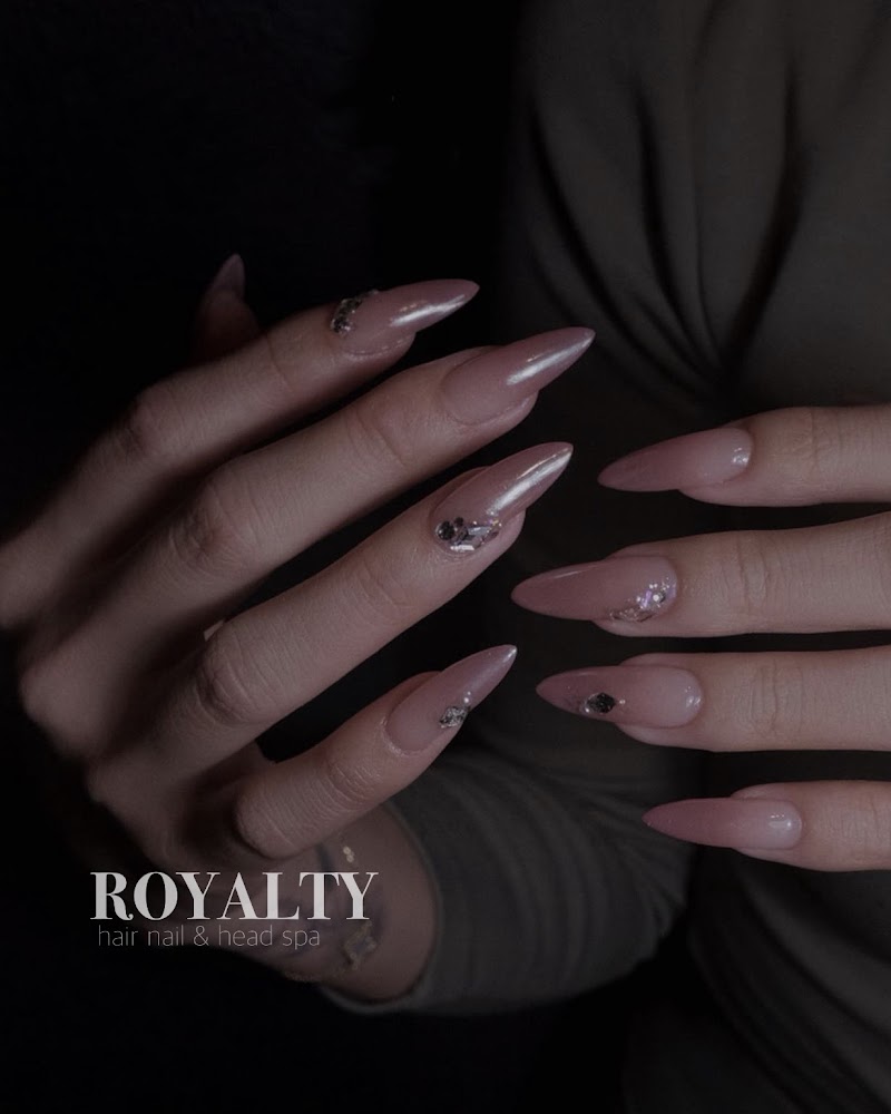 Stiletto Nails nail design by ROYALTY SALON PASADENA in Los Angeles