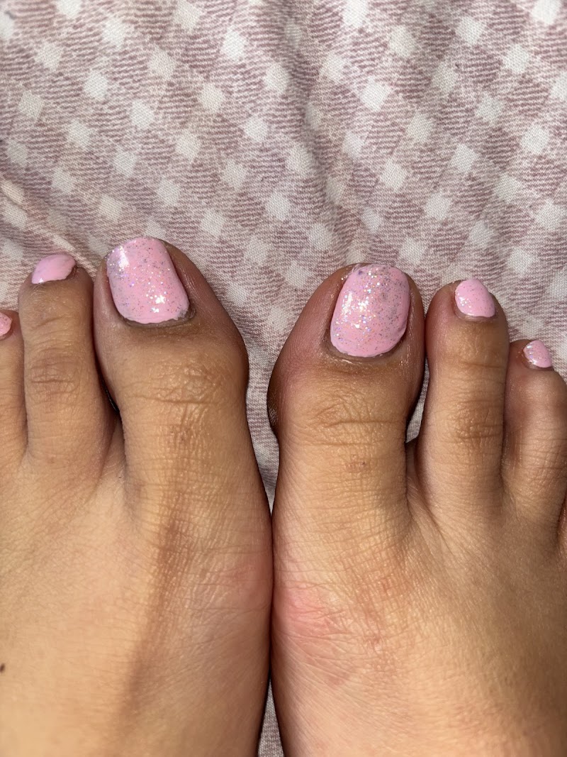 Holographic Nails nail design by Chelsea All In One Spa