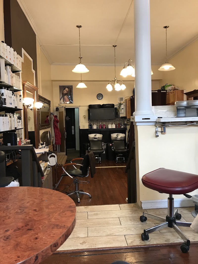 Nail Salon at Mai Nail & SPA Salon in New York